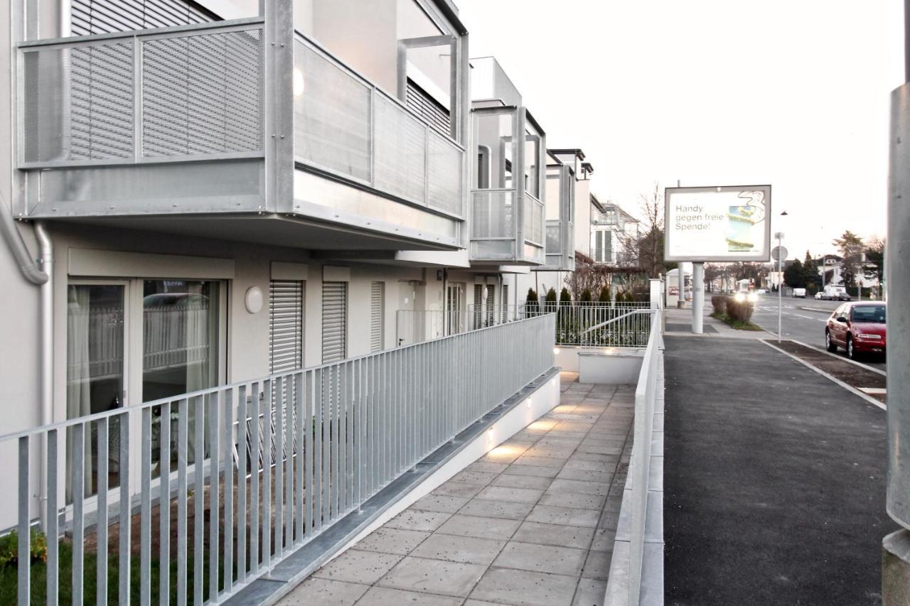 Red Flower Apartment With Pool - 5 Min To Lake 비엔나 외부 사진